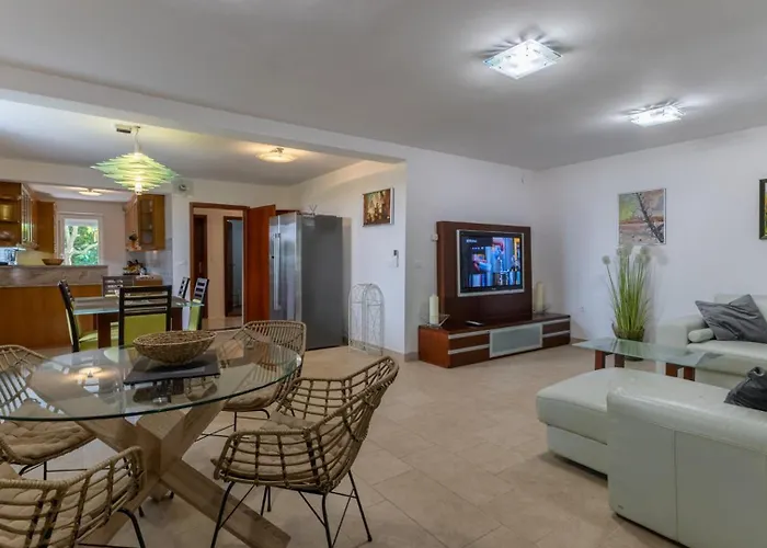 Gigi By Guide Пореч